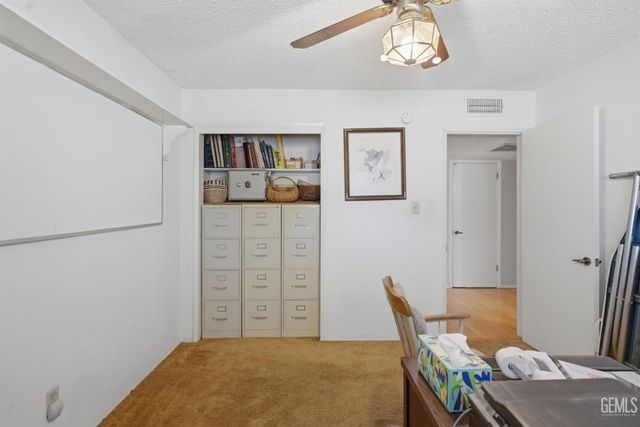 6513 Cranbrook Avenue, Bakersfield, CA 93308