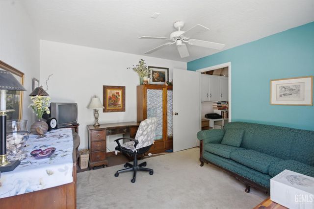 6513 Cranbrook Avenue, Bakersfield, CA 93308