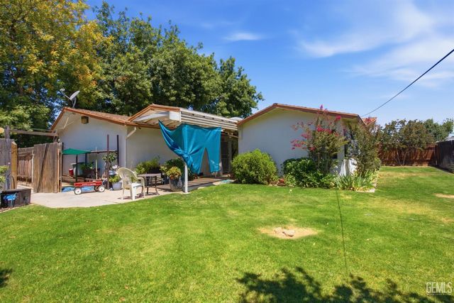 6513 Cranbrook Avenue, Bakersfield, CA 93308