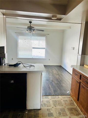 10719 Thorpe Avenue, St Louis, MO 63114