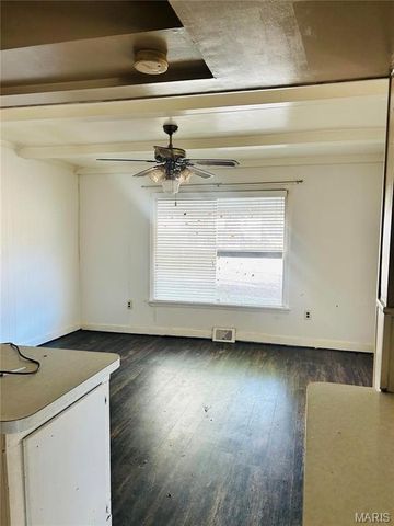 10719 Thorpe Avenue, St Louis, MO 63114
