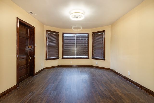 2938 N Dawson Avenue 1, Chicago, IL 60618