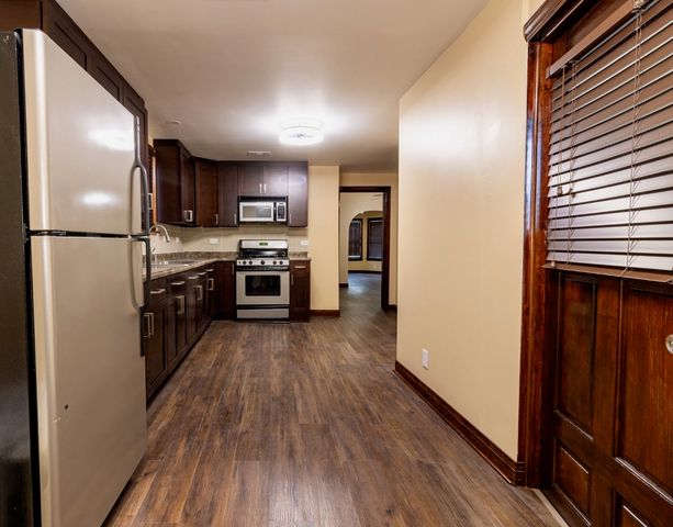 2938 N Dawson Avenue 1, Chicago, IL 60618