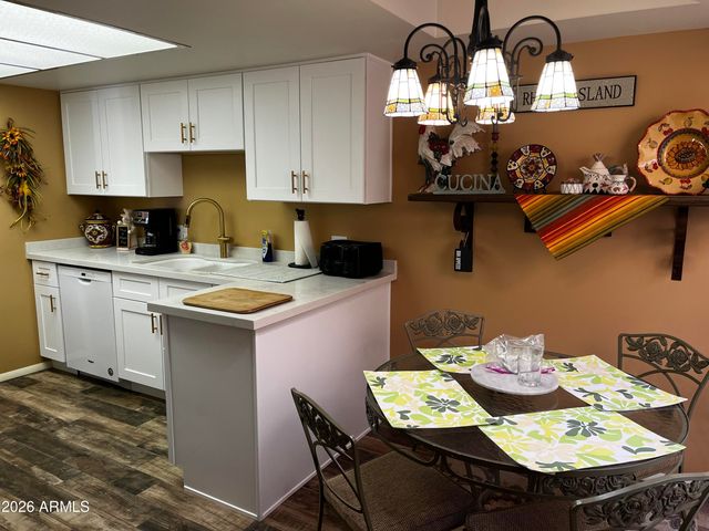 6851 E GOLDEN HILLS Way, Mesa, AZ 85208