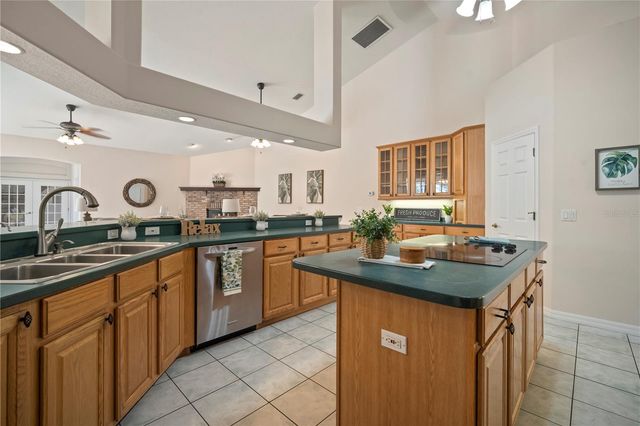 21616 67TH AVENUE E, Bradenton, FL 34211