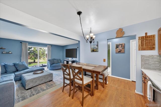 31924 Joseph Anthony Court, Warren, MI 48093