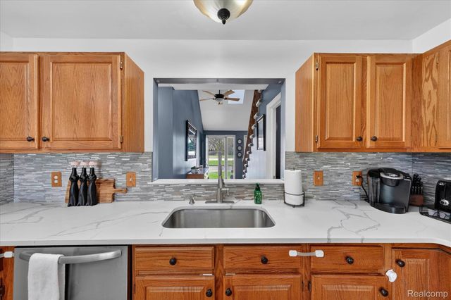 31924 Joseph Anthony Court, Warren, MI 48093