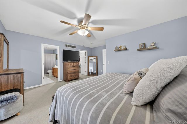 31924 Joseph Anthony Court, Warren, MI 48093