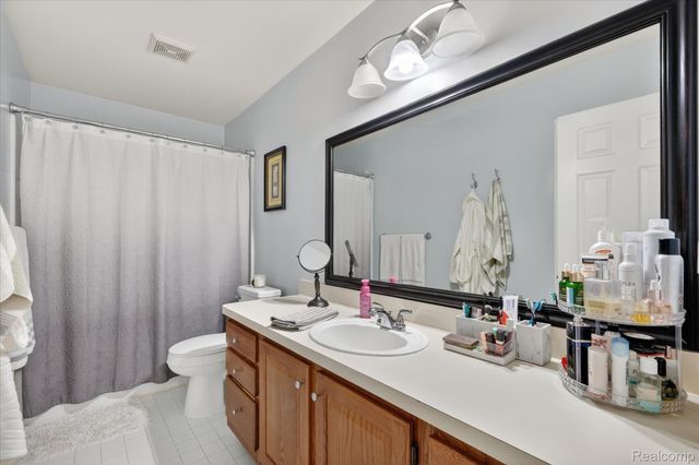 31924 Joseph Anthony Court, Warren, MI 48093