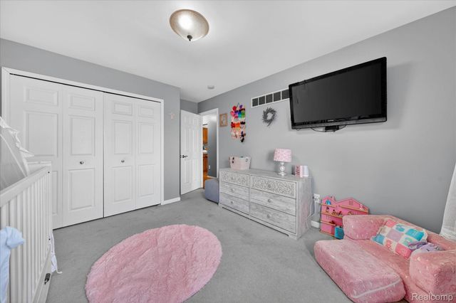 31924 Joseph Anthony Court, Warren, MI 48093