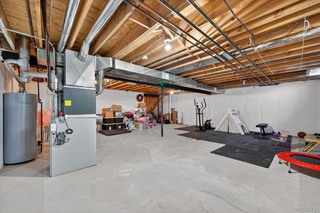 31924 Joseph Anthony Court, Warren, MI 48093