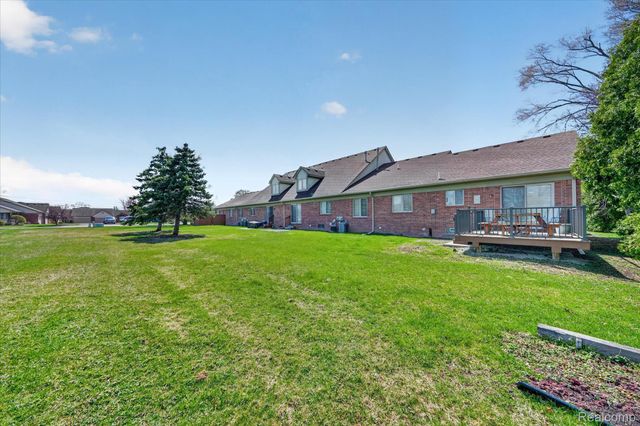 31924 Joseph Anthony Court, Warren, MI 48093