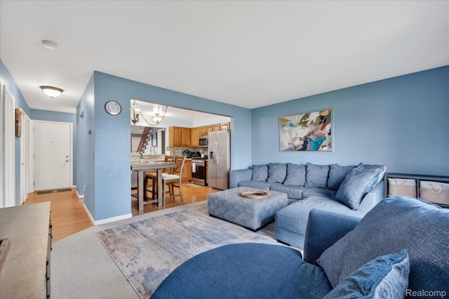 31924 Joseph Anthony Court, Warren, MI 48093