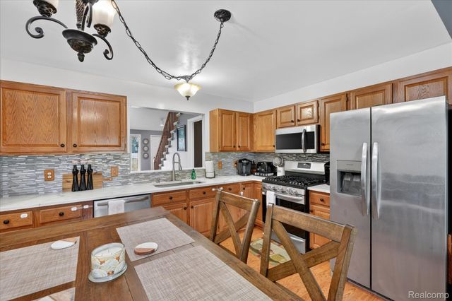 31924 Joseph Anthony Court, Warren, MI 48093