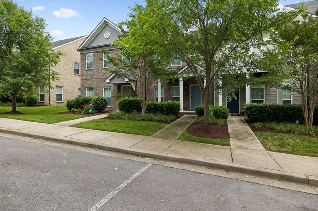 340C Lakeside Park Dr, Hendersonville, TN 37075