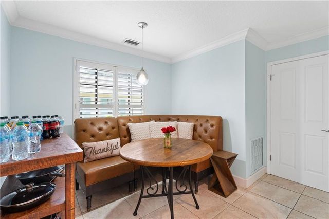 110 Prestwick Circle, Vero Beach, FL 32967