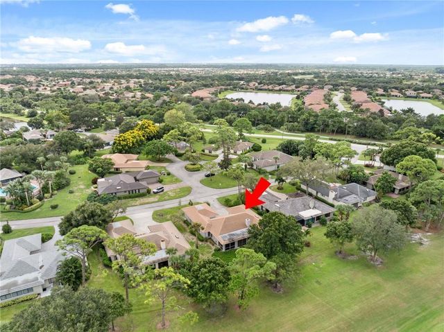 110 Prestwick Circle, Vero Beach, FL 32967