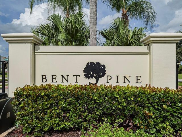 110 Prestwick Circle, Vero Beach, FL 32967