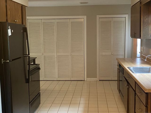 161 Sleeping Giant Drive, Hamden, CT 06518