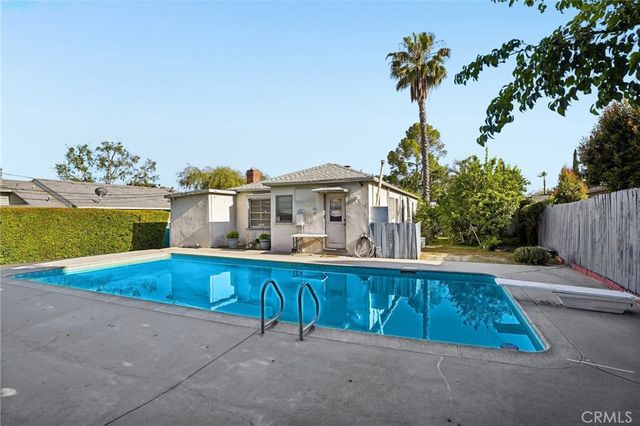 2209 Queensberry, Pasadena, CA 91104