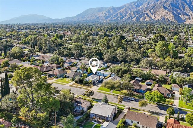 2209 Queensberry, Pasadena, CA 91104