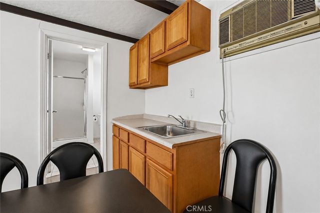 2209 Queensberry, Pasadena, CA 91104