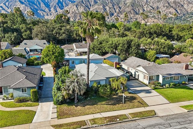 2209 Queensberry, Pasadena, CA 91104