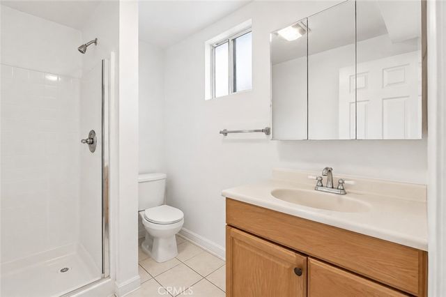 2209 Queensberry, Pasadena, CA 91104