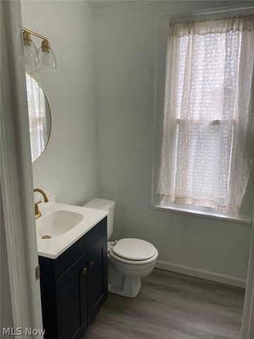 1411 Logan Avenue NW, Canton, OH 44703