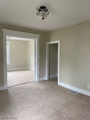 1411 Logan Avenue NW, Canton, OH 44703