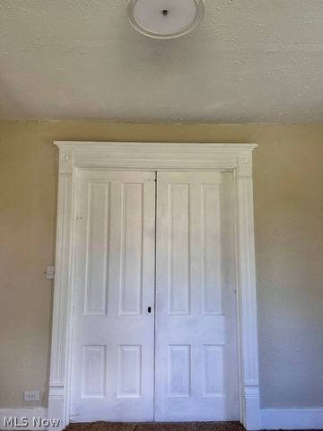 1411 Logan Avenue NW, Canton, OH 44703
