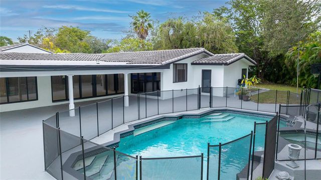 13401 SW 83RD Avenue, Pinecrest, FL 33156