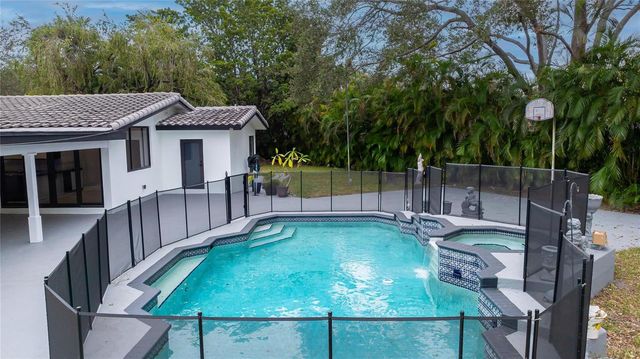 13401 SW 83RD Avenue, Pinecrest, FL 33156