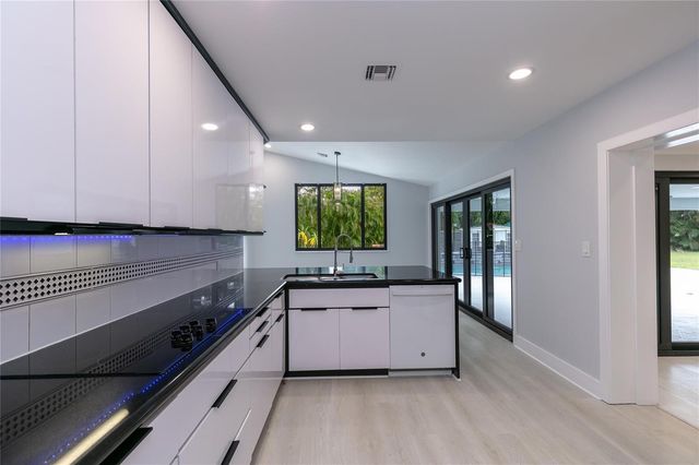 13401 SW 83RD Avenue, Pinecrest, FL 33156