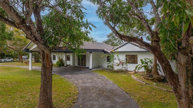 13401 SW 83RD Avenue, Pinecrest, FL 33156