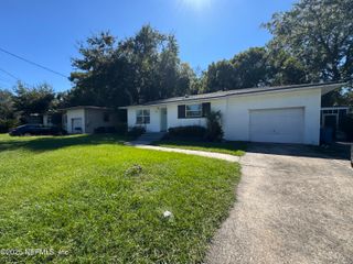 6910 CARTIER Circle, Jacksonville, FL 32208