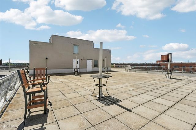 11820 Edgewater Drive 415, Lakewood, OH 44107