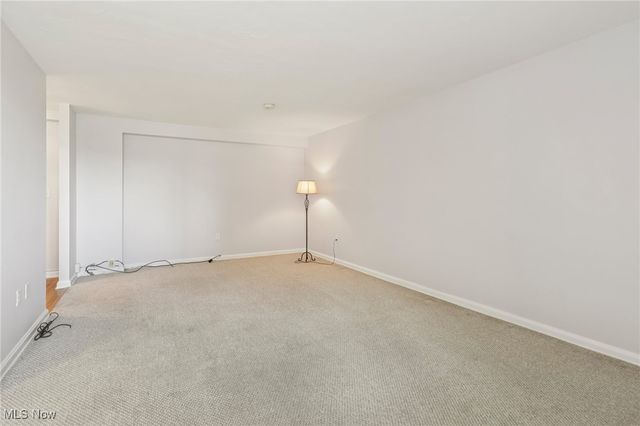 11820 Edgewater Drive 415, Lakewood, OH 44107