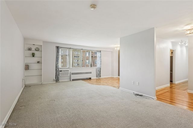 11820 Edgewater Drive 415, Lakewood, OH 44107