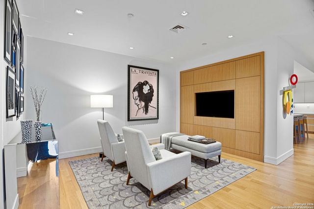 200 Patterson UNIT 118, San Antonio, TX 78209