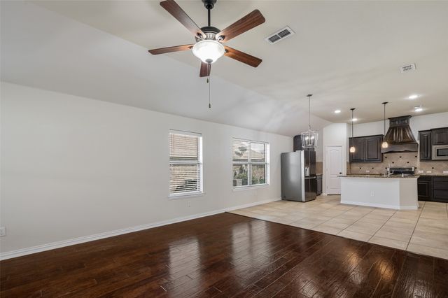 2305 Gregory Creek, Little Elm, TX 75068