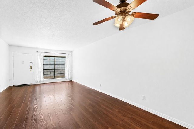 2425 Ashdale DR 92, Austin, TX 78757