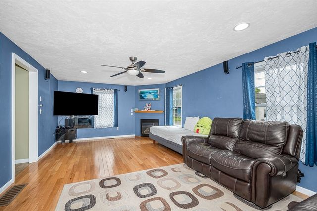 57 Magnolia Street, Lowell, MA 01854