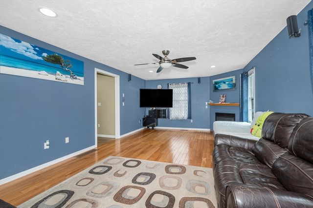 57 Magnolia Street, Lowell, MA 01854