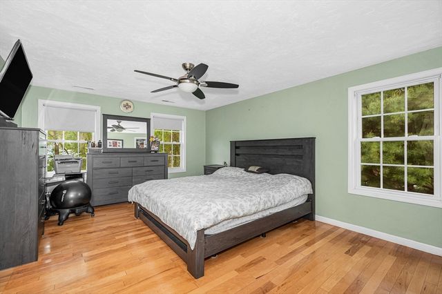 57 Magnolia Street, Lowell, MA 01854