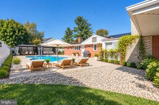 1090 ORCHARD ST, North Brunswick, NJ 08902