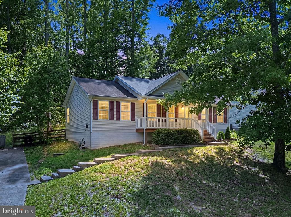 6391 WHEELER DR, King George, VA 22485