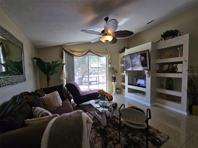 15601 AUTUMN GLEN AVENUE, Clermont, FL 34714