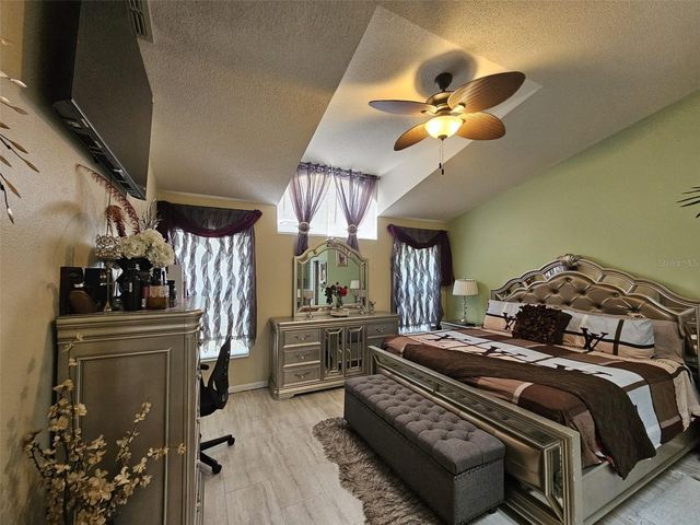 15601 AUTUMN GLEN AVENUE, Clermont, FL 34714