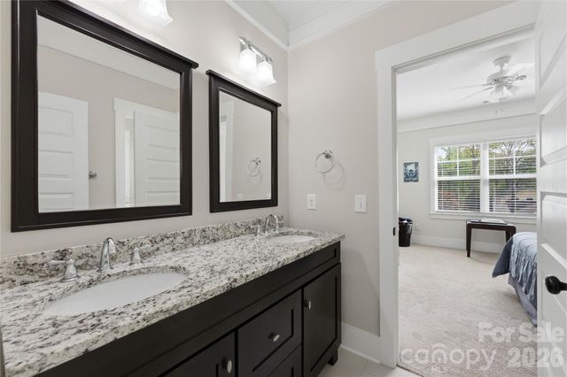 661 Ideal Way, Charlotte, NC 28203